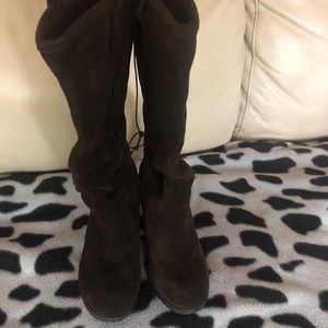 🎄NEW: Brown suede boots 👢